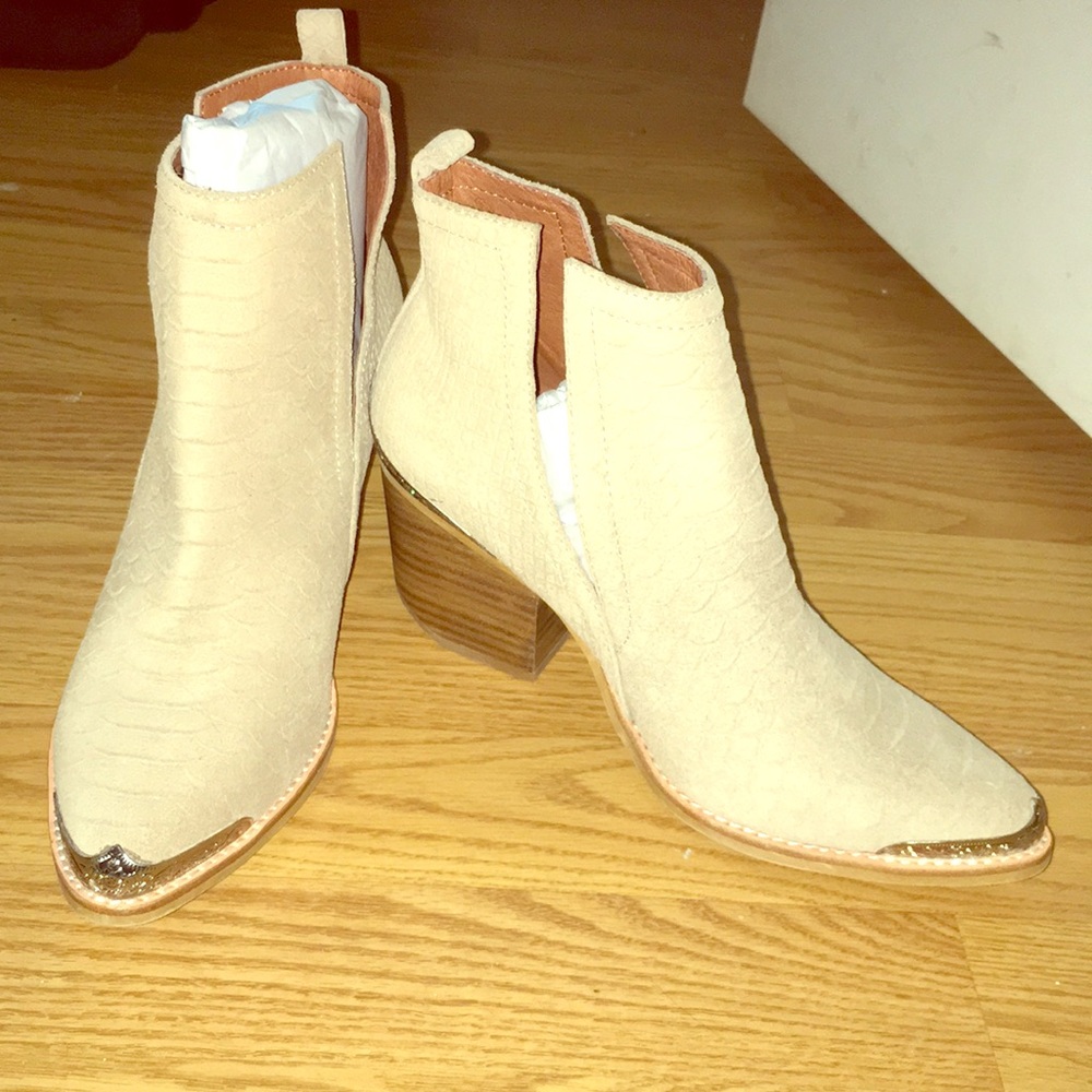 Booties with slit on ankle.